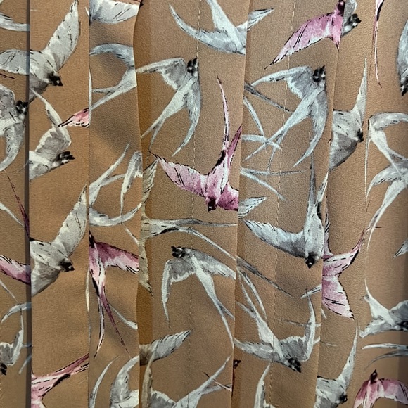 Ann Taylor Top - Picture 4 of 4